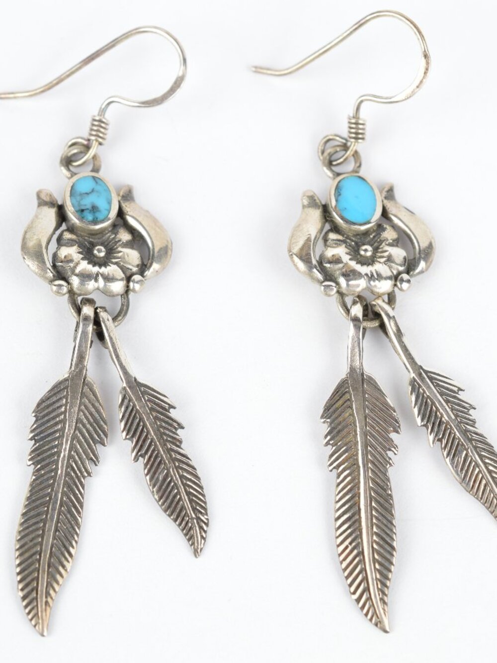 Vintage Southwestern 925 Sterling Silver Turquoise Feather Flower Dangle Earring